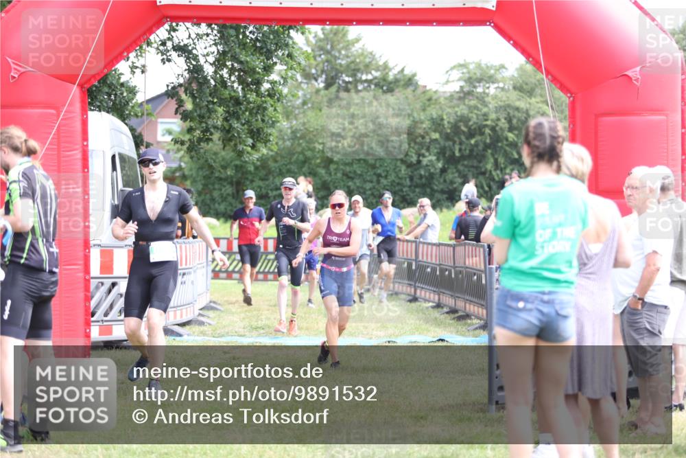 21.06.2026 - 29. Vierlanden-Triathlon Andreas Tolksdorf http://msf.ph/oto/9891532 21.06.2026 13:24:17 Ziel 288, 633, 680, 777, 983, 985, 288, 633, 680, 777, 983, 985 meine-sportfotos.de