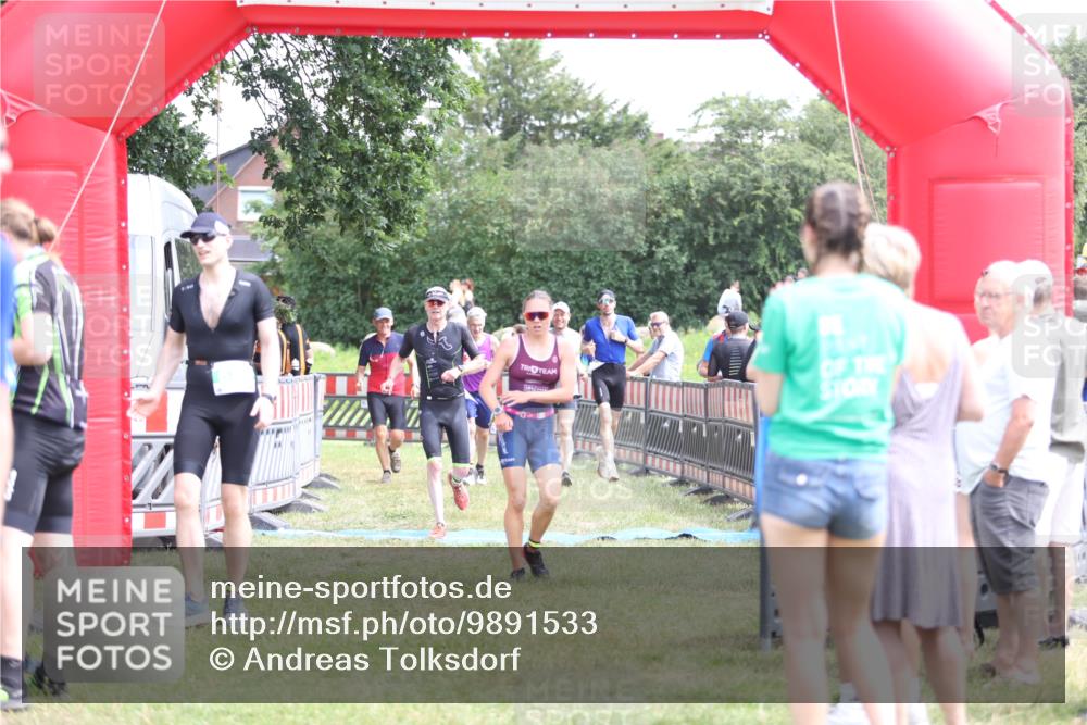 21.06.2026 - 29. Vierlanden-Triathlon Andreas Tolksdorf http://msf.ph/oto/9891533 21.06.2026 13:24:18 Ziel 288, 633, 680, 777, 983, 985, 288, 633, 680, 777, 983, 985 meine-sportfotos.de