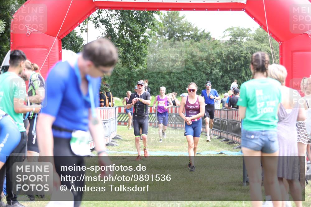 21.06.2026 - 29. Vierlanden-Triathlon Andreas Tolksdorf http://msf.ph/oto/9891536 21.06.2026 13:24:18 Ziel 288, 633, 680, 777, 983, 985, 288, 633, 680, 777, 983, 985 meine-sportfotos.de