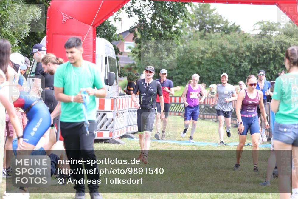 21.06.2026 - 29. Vierlanden-Triathlon Andreas Tolksdorf http://msf.ph/oto/9891540 21.06.2026 13:24:20 Ziel 288, 633, 680, 777, 983, 985, 288, 633, 680, 777, 983, 985 meine-sportfotos.de