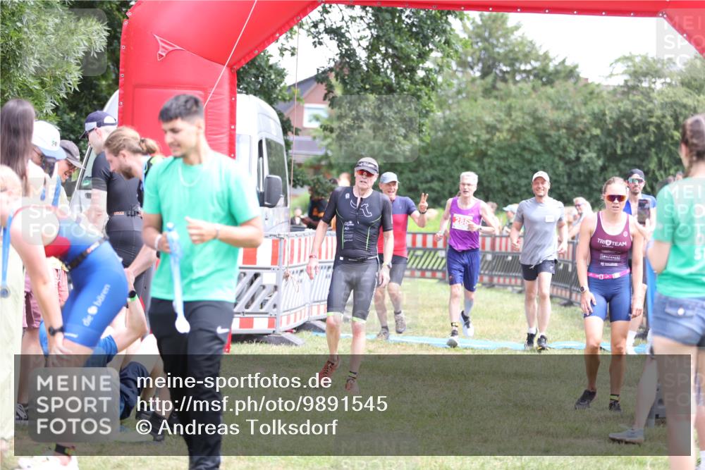 21.06.2026 - 29. Vierlanden-Triathlon Andreas Tolksdorf http://msf.ph/oto/9891545 21.06.2026 13:24:21 Ziel 288, 628, 633, 680, 777, 983, 985, 288, 628, 633, 680, 777, 983, 985 meine-sportfotos.de