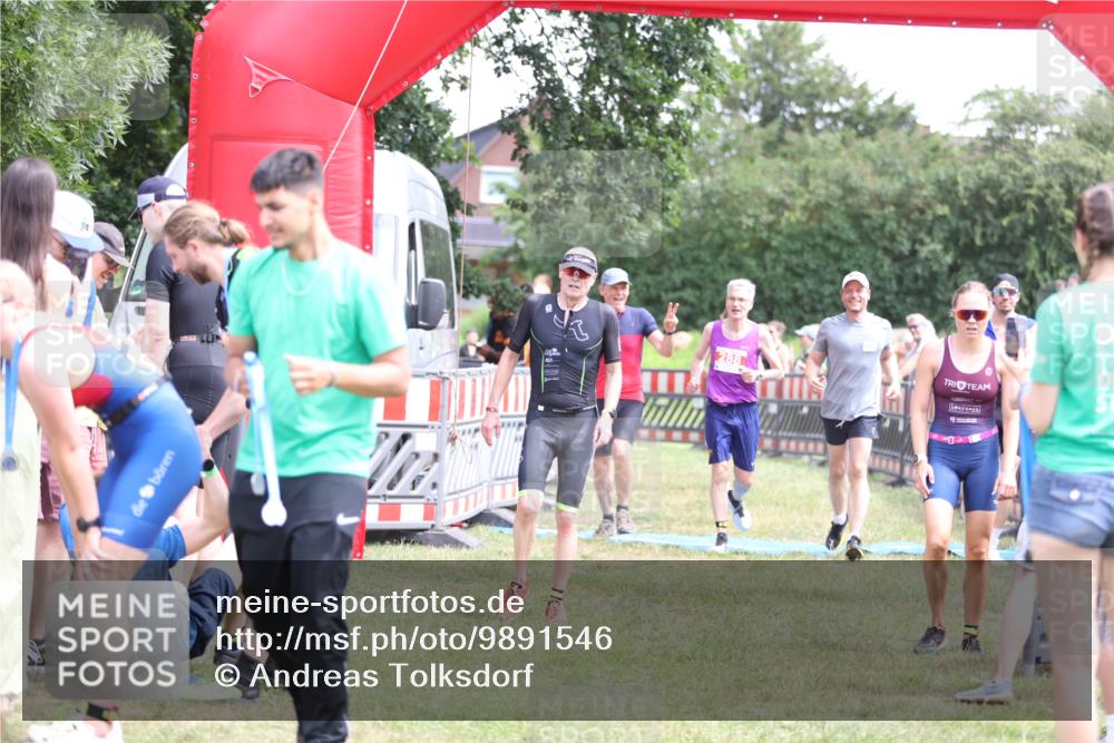21.06.2026 - 29. Vierlanden-Triathlon Andreas Tolksdorf http://msf.ph/oto/9891546 21.06.2026 13:24:21 Ziel 288, 628, 633, 680, 777, 983, 985, 288, 628, 633, 680, 777, 983, 985 meine-sportfotos.de