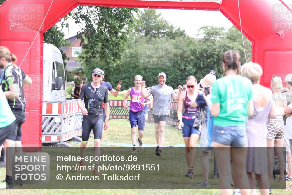 21.06.2026 - 29. Vierlanden-Triathlon Andreas Tolksdorf http://msf.ph/oto/9891551 21.06.2026 13:24:21 Ziel 288, 628, 633, 680, 777, 983, 985, 288, 628, 633, 680, 777, 983, 985 meine-sportfotos.de