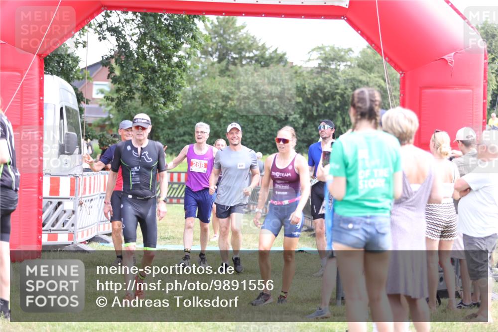 21.06.2026 - 29. Vierlanden-Triathlon Andreas Tolksdorf http://msf.ph/oto/9891556 21.06.2026 13:24:22 Ziel 288, 628, 680, 777, 983, 985, 288, 628, 680, 777, 983, 985 meine-sportfotos.de