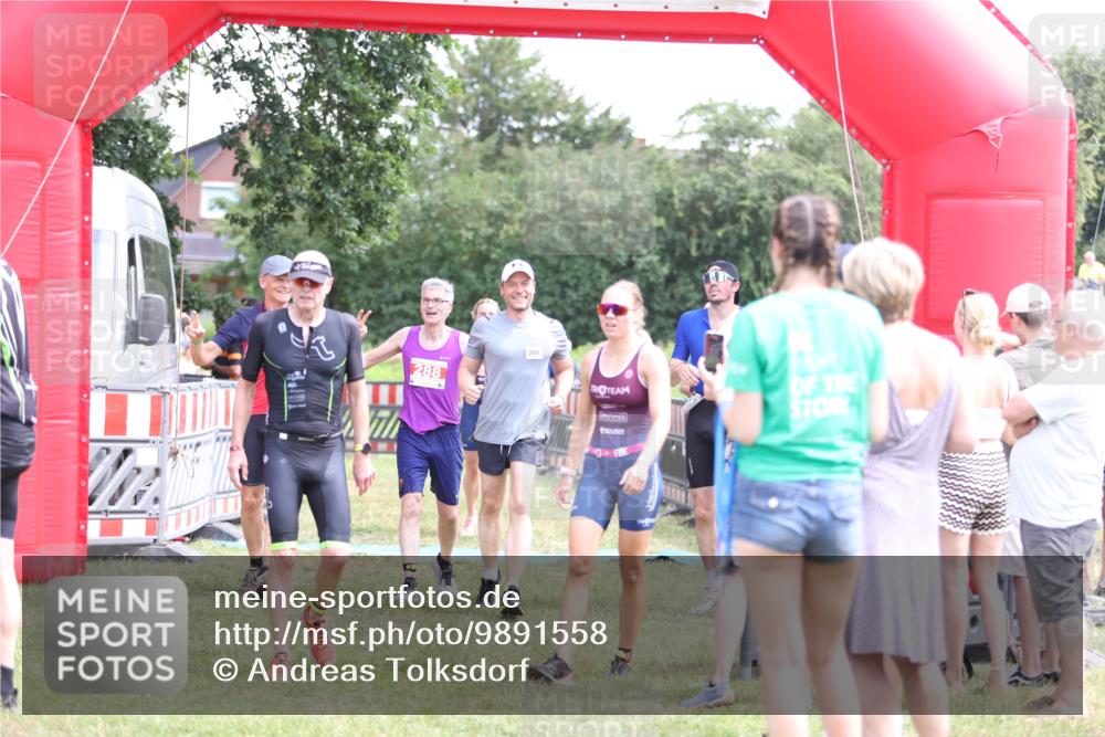 21.06.2026 - 29. Vierlanden-Triathlon Andreas Tolksdorf http://msf.ph/oto/9891558 21.06.2026 13:24:22 Ziel 288, 628, 680, 777, 983, 985, 288, 628, 680, 777, 983, 985 meine-sportfotos.de