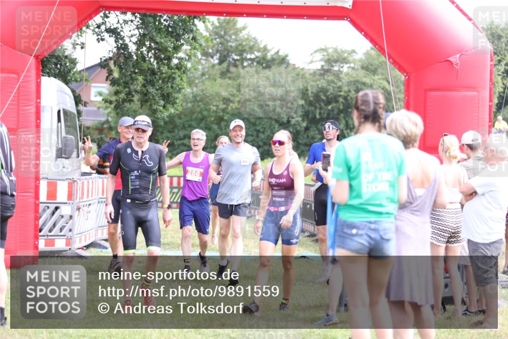 21.06.2026 - 29. Vierlanden-Triathlon Andreas Tolksdorf http://msf.ph/oto/9891559 21.06.2026 13:24:22 Ziel 288, 628, 680, 777, 983, 985, 288, 628, 680, 777, 983, 985 meine-sportfotos.de