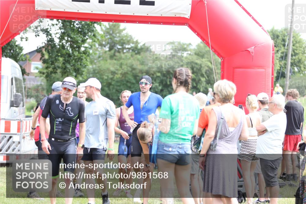 21.06.2026 - 29. Vierlanden-Triathlon Andreas Tolksdorf http://msf.ph/oto/9891568 21.06.2026 13:24:25 Ziel 288, 628, 643, 652, 680, 985, 288, 628, 643, 652, 680, 985 meine-sportfotos.de
