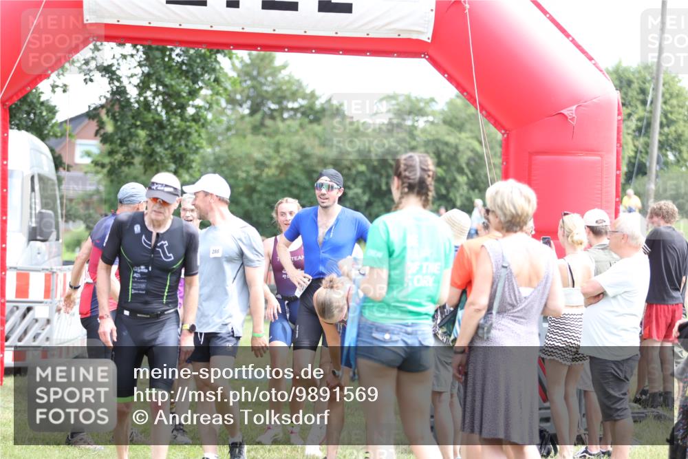 21.06.2026 - 29. Vierlanden-Triathlon Andreas Tolksdorf http://msf.ph/oto/9891569 21.06.2026 13:24:25 Ziel 288, 628, 643, 652, 680, 985, 288, 628, 643, 652, 680, 985 meine-sportfotos.de