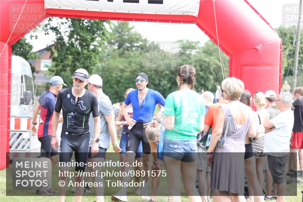 21.06.2026 - 29. Vierlanden-Triathlon Andreas Tolksdorf http://msf.ph/oto/9891575 21.06.2026 13:24:25 Ziel 288, 628, 643, 652, 680, 985, 288, 628, 643, 652, 680, 985 meine-sportfotos.de