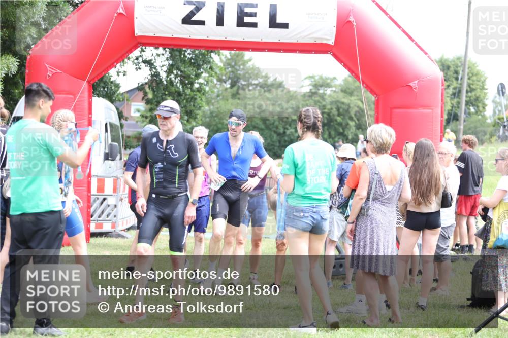 21.06.2026 - 29. Vierlanden-Triathlon Andreas Tolksdorf http://msf.ph/oto/9891580 21.06.2026 13:24:26 Ziel 288, 628, 643, 652, 680, 985, 288, 628, 643, 652, 680, 985 meine-sportfotos.de
