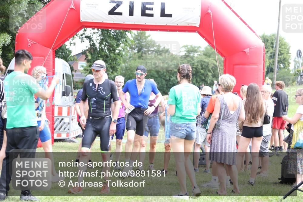 21.06.2026 - 29. Vierlanden-Triathlon Andreas Tolksdorf http://msf.ph/oto/9891581 21.06.2026 13:24:26 Ziel 288, 628, 643, 652, 680, 985, 288, 628, 643, 652, 680, 985 meine-sportfotos.de