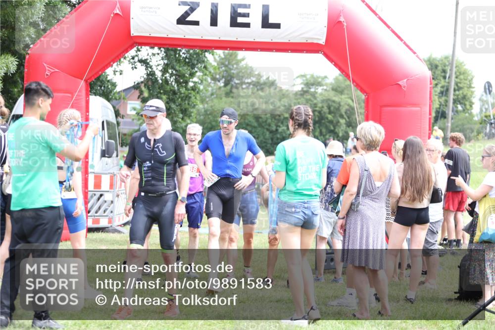 21.06.2026 - 29. Vierlanden-Triathlon Andreas Tolksdorf http://msf.ph/oto/9891583 21.06.2026 13:24:26 Ziel 288, 628, 643, 652, 680, 985, 288, 628, 643, 652, 680, 985 meine-sportfotos.de