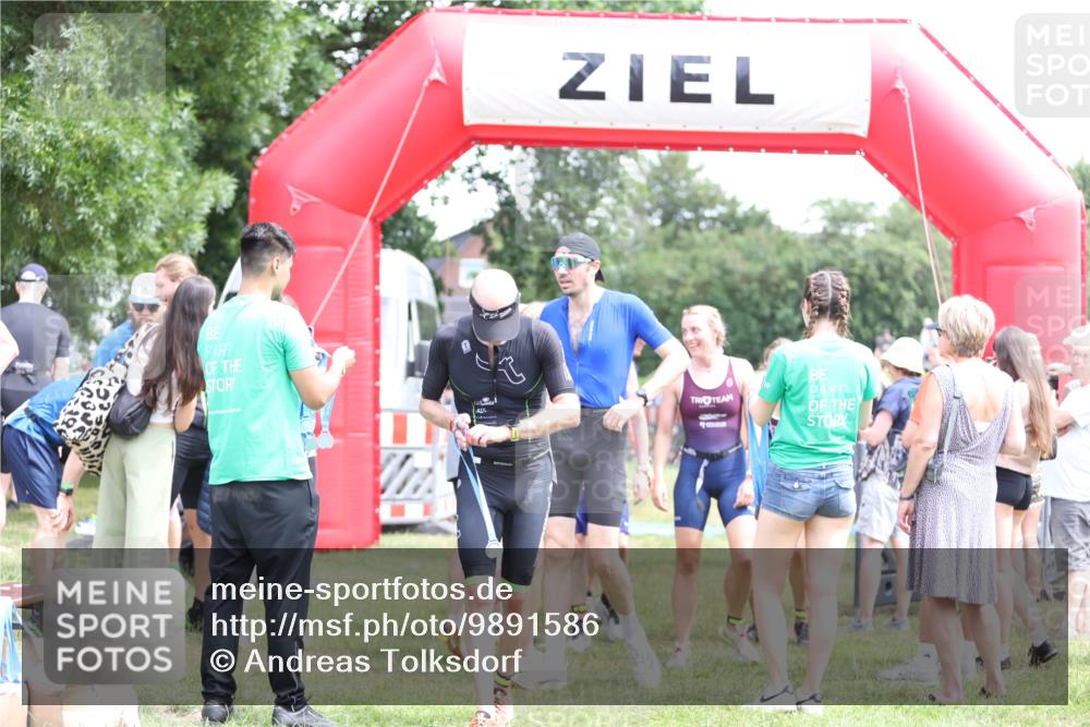 21.06.2026 - 29. Vierlanden-Triathlon Andreas Tolksdorf http://msf.ph/oto/9891586 21.06.2026 13:24:28 Ziel 628, 643, 652, 985, 628, 643, 652, 985 meine-sportfotos.de