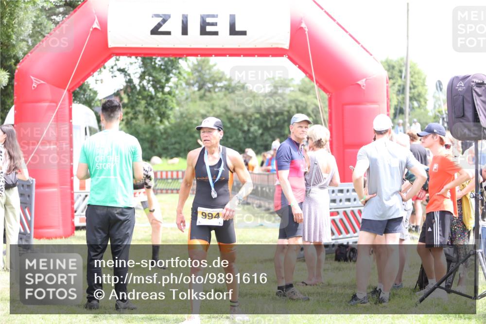 21.06.2026 - 29. Vierlanden-Triathlon Andreas Tolksdorf http://msf.ph/oto/9891616 21.06.2026 13:25:52 Ziel 287, 287 meine-sportfotos.de