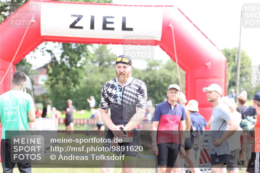 21.06.2026 - 29. Vierlanden-Triathlon Andreas Tolksdorf http://msf.ph/oto/9891620 21.06.2026 13:26:00 Ziel 287, 656, 287, 656 meine-sportfotos.de
