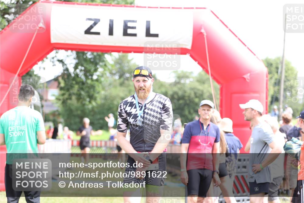 21.06.2026 - 29. Vierlanden-Triathlon Andreas Tolksdorf http://msf.ph/oto/9891622 21.06.2026 13:26:00 Ziel 287, 656, 287, 656 meine-sportfotos.de