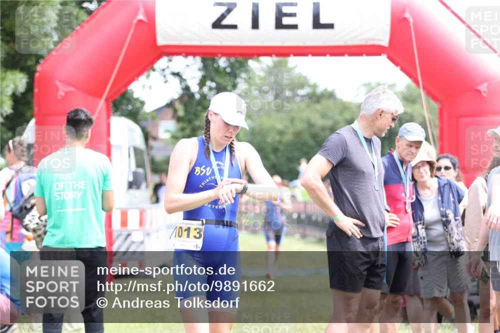 21.06.2026 - 29. Vierlanden-Triathlon Andreas Tolksdorf http://msf.ph/oto/9891662 21.06.2026 13:26:52 Ziel 242, 992, 242, 992 meine-sportfotos.de