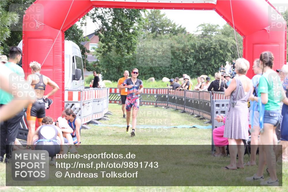 21.06.2026 - 29. Vierlanden-Triathlon Andreas Tolksdorf http://msf.ph/oto/9891743 21.06.2026 13:28:28 Ziel 38, 684, 835, 1009, 38, 684, 835, 1009 meine-sportfotos.de