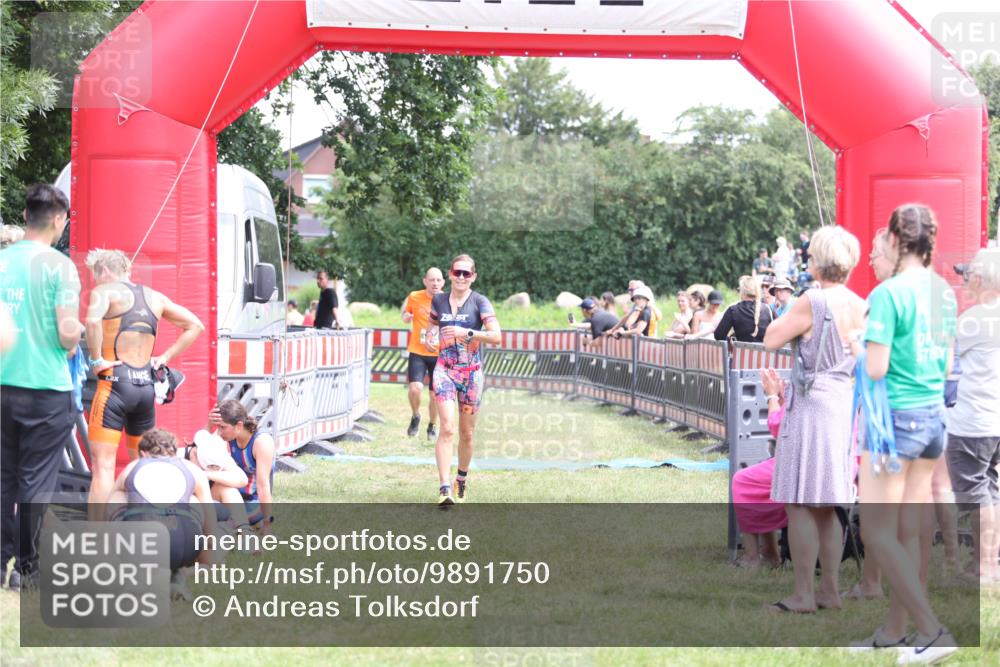 21.06.2026 - 29. Vierlanden-Triathlon Andreas Tolksdorf http://msf.ph/oto/9891750 21.06.2026 13:28:28 Ziel 38, 684, 835, 1009, 38, 684, 835, 1009 meine-sportfotos.de