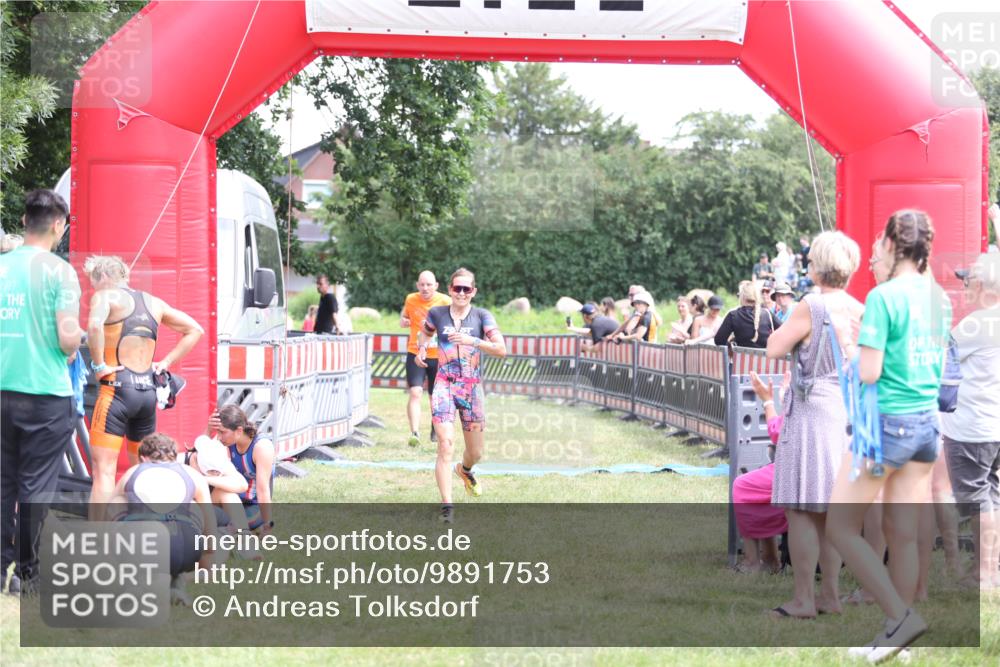 21.06.2026 - 29. Vierlanden-Triathlon Andreas Tolksdorf http://msf.ph/oto/9891753 21.06.2026 13:28:28 Ziel 38, 684, 835, 1009, 38, 684, 835, 1009 meine-sportfotos.de