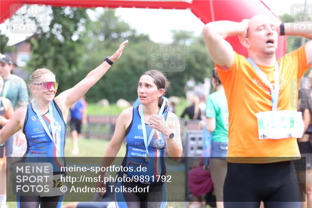 21.06.2026 - 29. Vierlanden-Triathlon Andreas Tolksdorf http://msf.ph/oto/9891792 21.06.2026 13:29:00 Ziel 648, 746, 901, 1004, 648, 746, 901, 1004 meine-sportfotos.de