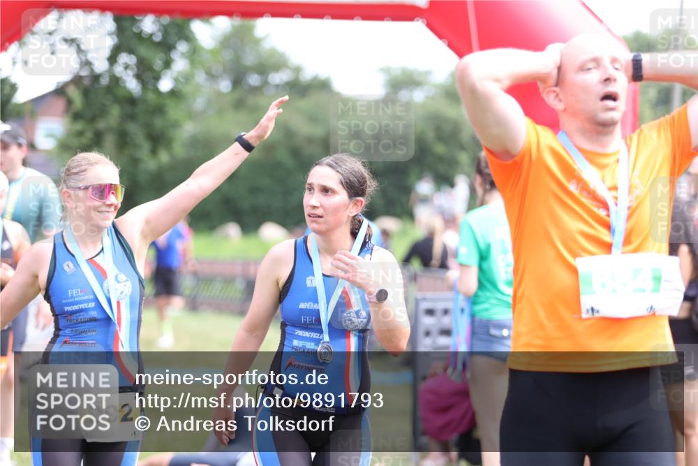 21.06.2026 - 29. Vierlanden-Triathlon Andreas Tolksdorf http://msf.ph/oto/9891793 21.06.2026 13:29:00 Ziel 648, 746, 901, 1004, 648, 746, 901, 1004 meine-sportfotos.de