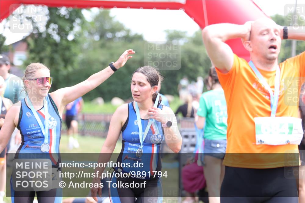 21.06.2026 - 29. Vierlanden-Triathlon Andreas Tolksdorf http://msf.ph/oto/9891794 21.06.2026 13:29:00 Ziel 648, 746, 901, 1004, 648, 746, 901, 1004 meine-sportfotos.de