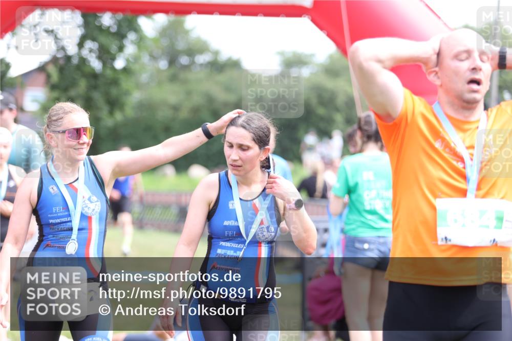 21.06.2026 - 29. Vierlanden-Triathlon Andreas Tolksdorf http://msf.ph/oto/9891795 21.06.2026 13:29:00 Ziel 648, 746, 901, 1004, 648, 746, 901, 1004 meine-sportfotos.de