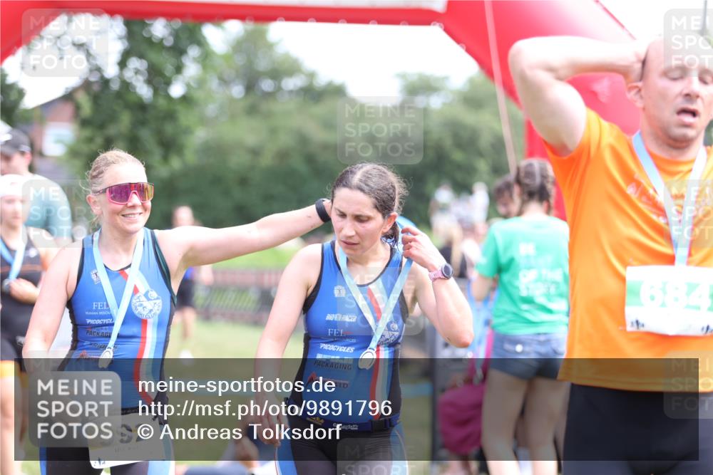 21.06.2026 - 29. Vierlanden-Triathlon Andreas Tolksdorf http://msf.ph/oto/9891796 21.06.2026 13:29:00 Ziel 648, 746, 901, 1004, 648, 746, 901, 1004 meine-sportfotos.de