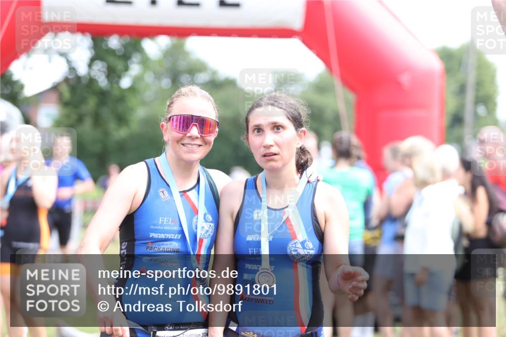 21.06.2026 - 29. Vierlanden-Triathlon Andreas Tolksdorf http://msf.ph/oto/9891801 21.06.2026 13:29:01 Ziel 648, 746, 901, 1004, 648, 746, 901, 1004 meine-sportfotos.de