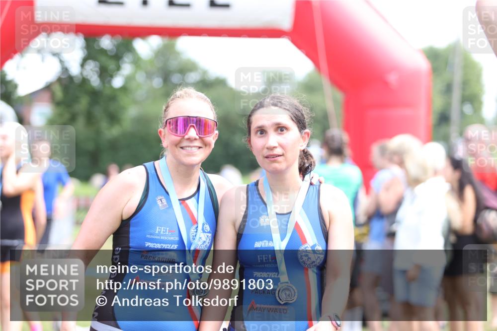 21.06.2026 - 29. Vierlanden-Triathlon Andreas Tolksdorf http://msf.ph/oto/9891803 21.06.2026 13:29:02 Ziel 648, 746, 901, 1004, 648, 746, 901, 1004 meine-sportfotos.de
