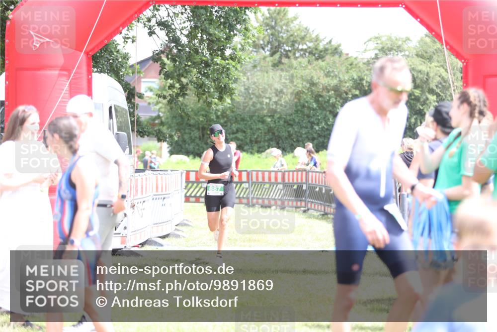 21.06.2026 - 29. Vierlanden-Triathlon Andreas Tolksdorf http://msf.ph/oto/9891869 21.06.2026 13:31:01 Ziel 887, 887 meine-sportfotos.de
