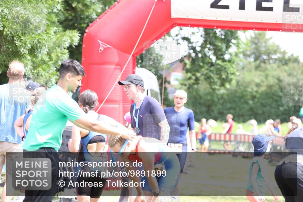 21.06.2026 - 29. Vierlanden-Triathlon Andreas Tolksdorf http://msf.ph/oto/9891899 21.06.2026 13:31:45 Ziel 98, 163, 999, 1021, 98, 163, 999, 1021 meine-sportfotos.de