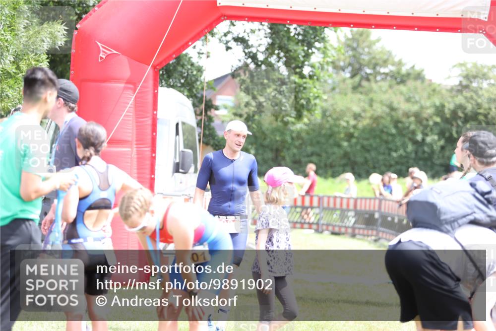 21.06.2026 - 29. Vierlanden-Triathlon Andreas Tolksdorf http://msf.ph/oto/9891902 21.06.2026 13:31:45 Ziel 98, 163, 999, 1021, 98, 163, 999, 1021 meine-sportfotos.de