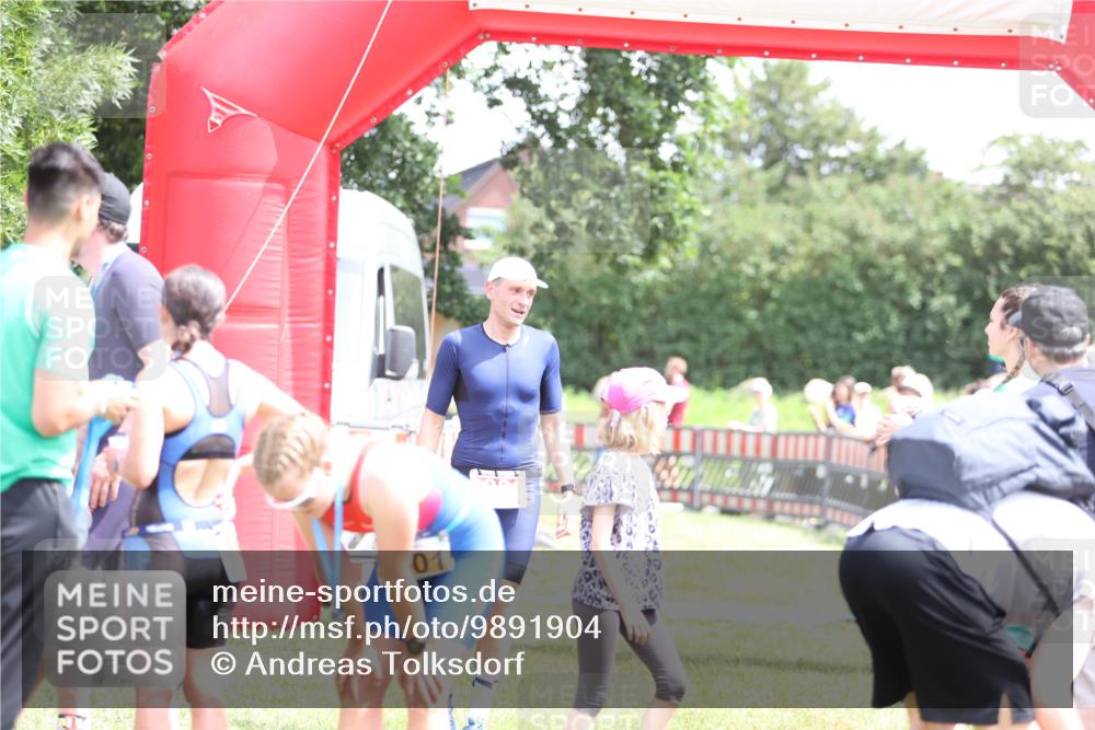 21.06.2026 - 29. Vierlanden-Triathlon Andreas Tolksdorf http://msf.ph/oto/9891904 21.06.2026 13:31:46 Ziel 98, 163, 999, 1021, 98, 163, 999, 1021 meine-sportfotos.de