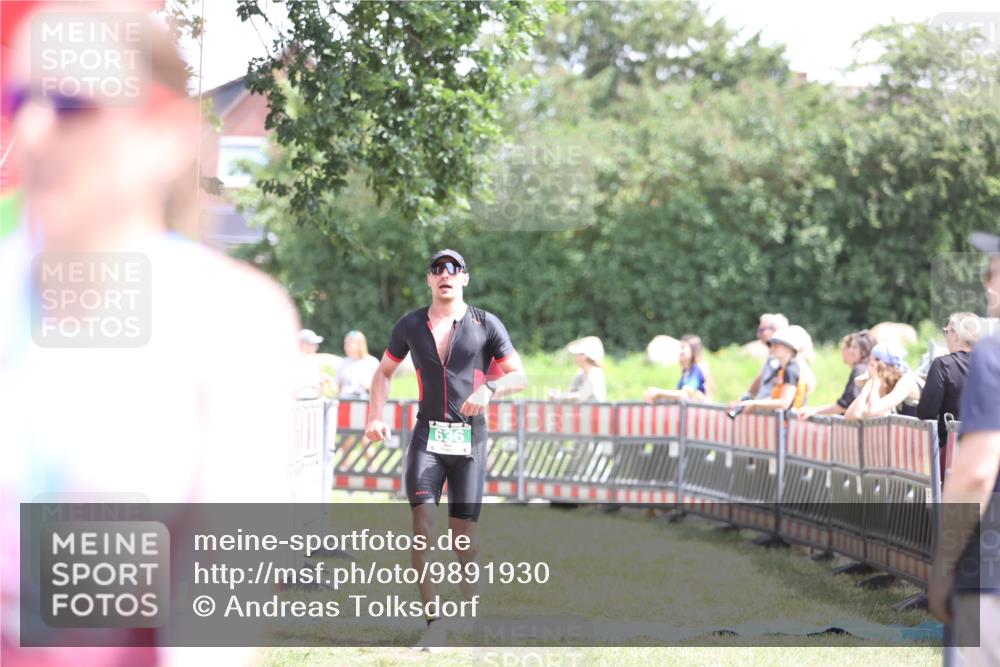 21.06.2026 - 29. Vierlanden-Triathlon Andreas Tolksdorf http://msf.ph/oto/9891930 21.06.2026 13:32:10 Ziel 636, 987, 636, 987 meine-sportfotos.de