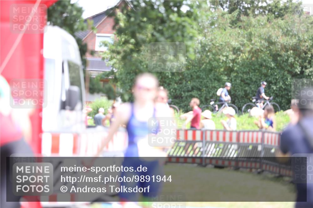 21.06.2026 - 29. Vierlanden-Triathlon Andreas Tolksdorf http://msf.ph/oto/9891944 21.06.2026 13:32:25 Ziel 769, 804, 900, 987, 1003, 1010, 769, 804, 900, 987, 1003, 1010 meine-sportfotos.de