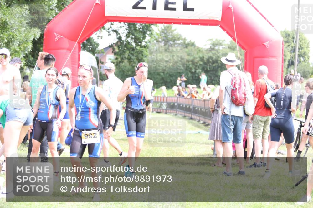 21.06.2026 - 29. Vierlanden-Triathlon Andreas Tolksdorf http://msf.ph/oto/9891973 21.06.2026 13:33:08 Ziel 172, 844, 872, 882, 897, 172, 844, 872, 882, 897 meine-sportfotos.de