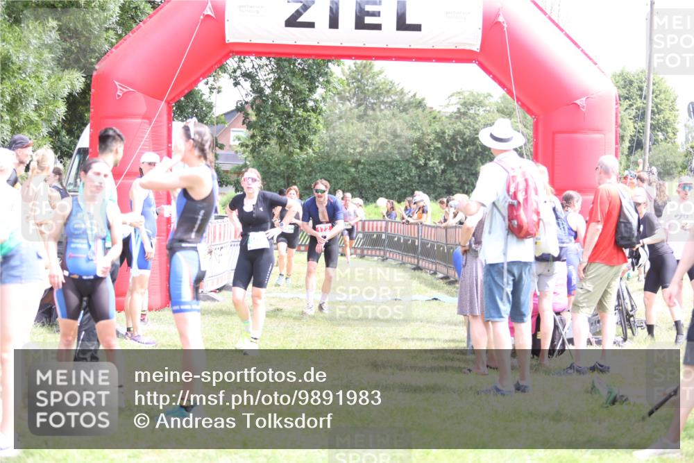 21.06.2026 - 29. Vierlanden-Triathlon Andreas Tolksdorf http://msf.ph/oto/9891983 21.06.2026 13:33:17 Ziel 172, 672, 786, 794, 872, 897, 172, 672, 786, 794, 872, 897 meine-sportfotos.de