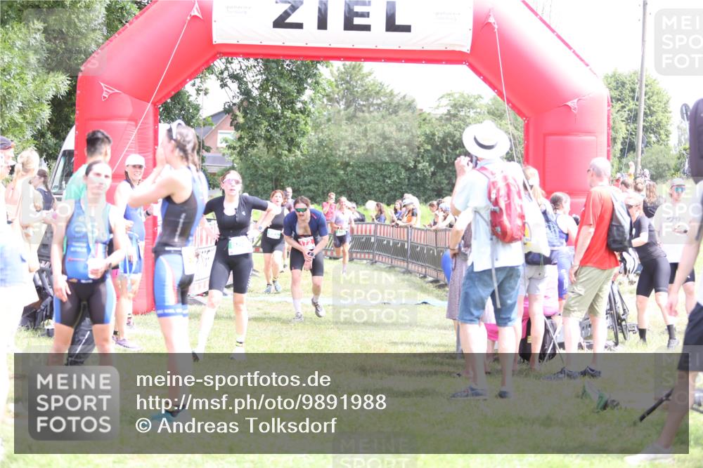 21.06.2026 - 29. Vierlanden-Triathlon Andreas Tolksdorf http://msf.ph/oto/9891988 21.06.2026 13:33:17 Ziel 172, 672, 786, 794, 872, 897, 172, 672, 786, 794, 872, 897 meine-sportfotos.de
