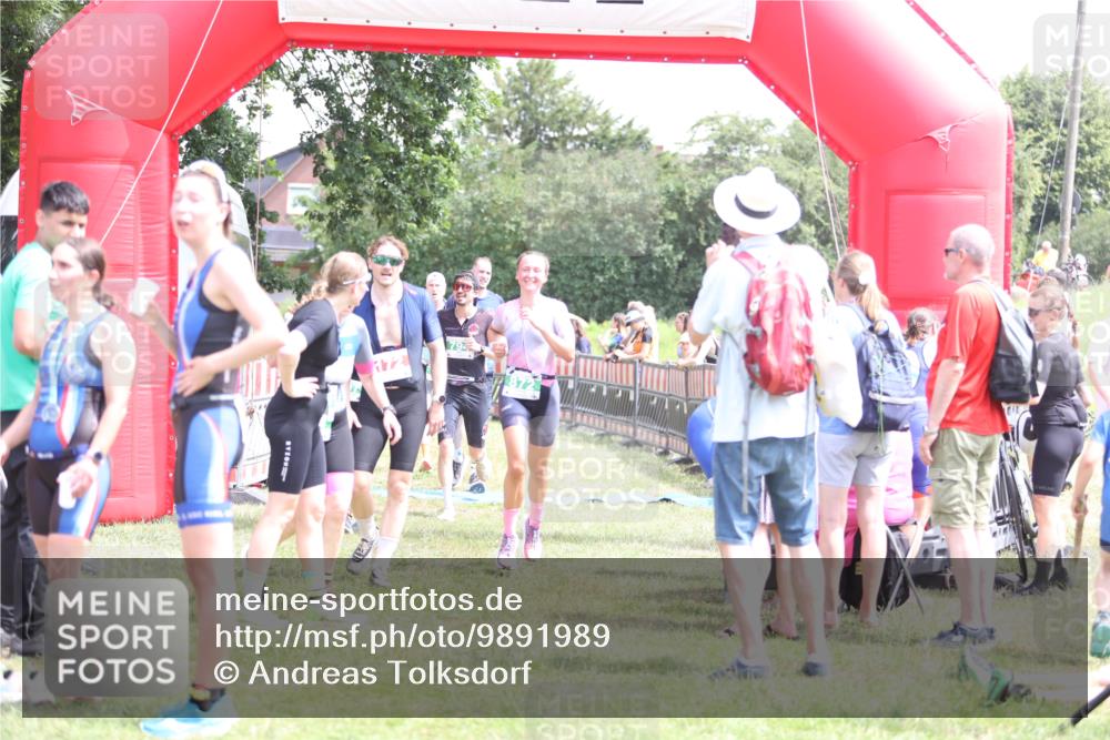 21.06.2026 - 29. Vierlanden-Triathlon Andreas Tolksdorf http://msf.ph/oto/9891989 21.06.2026 13:33:20 Ziel 172, 672, 786, 794, 872, 897, 172, 672, 786, 794, 872, 897 meine-sportfotos.de