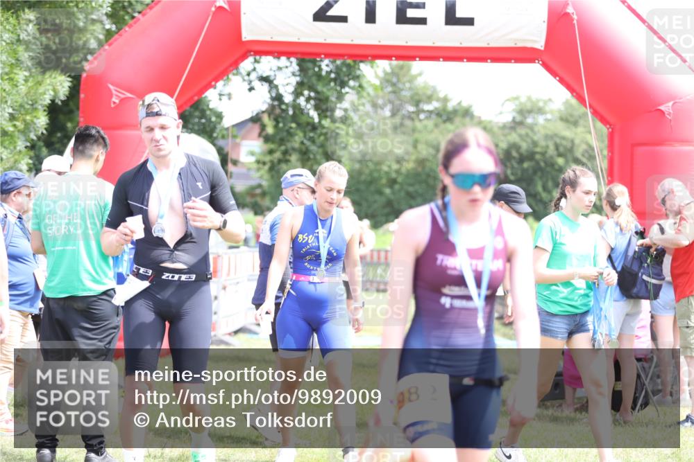 21.06.2026 - 29. Vierlanden-Triathlon Andreas Tolksdorf http://msf.ph/oto/9892009 21.06.2026 13:34:40 Ziel 171, 171 meine-sportfotos.de