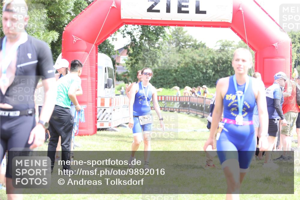 21.06.2026 - 29. Vierlanden-Triathlon Andreas Tolksdorf http://msf.ph/oto/9892016 21.06.2026 13:34:43 Ziel 171, 171 meine-sportfotos.de