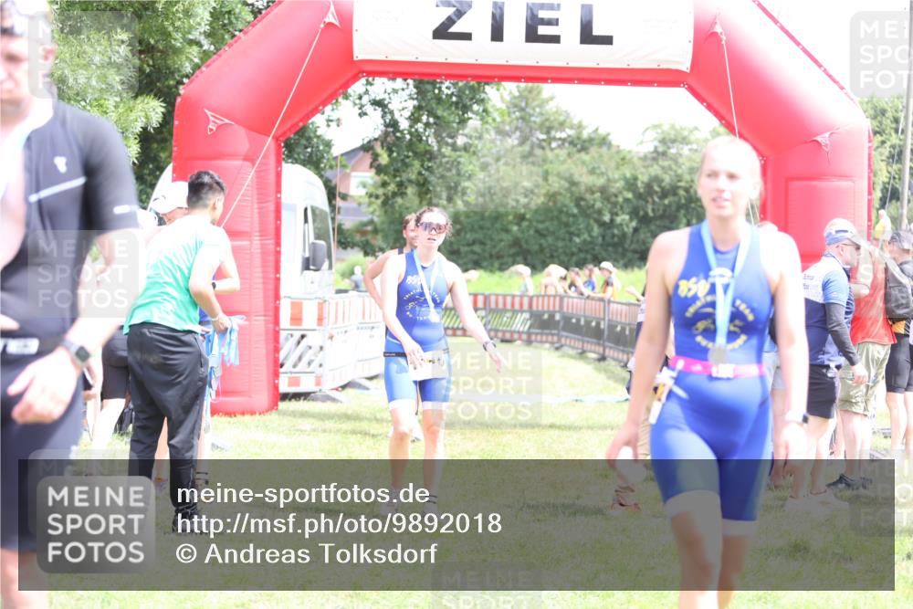 21.06.2026 - 29. Vierlanden-Triathlon Andreas Tolksdorf http://msf.ph/oto/9892018 21.06.2026 13:34:43 Ziel 171, 171 meine-sportfotos.de