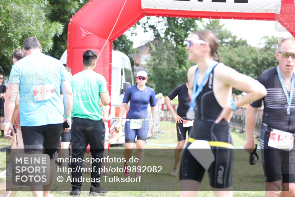 21.06.2026 - 29. Vierlanden-Triathlon Andreas Tolksdorf http://msf.ph/oto/9892082 21.06.2026 13:36:24 Ziel  meine-sportfotos.de