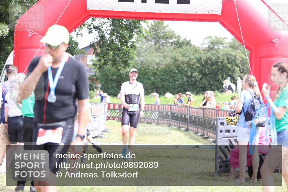 21.06.2026 - 29. Vierlanden-Triathlon Andreas Tolksdorf http://msf.ph/oto/9892089 21.06.2026 13:36:40 Ziel 735, 783, 735, 783 meine-sportfotos.de