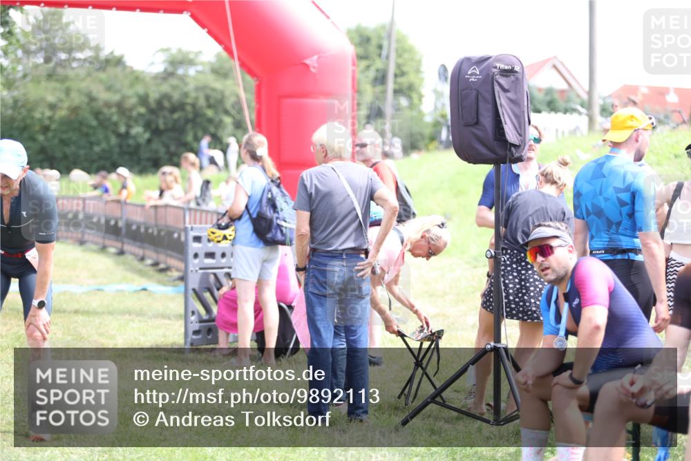 21.06.2026 - 29. Vierlanden-Triathlon Andreas Tolksdorf http://msf.ph/oto/9892113 21.06.2026 13:37:10 Ziel 1005, 1005 meine-sportfotos.de