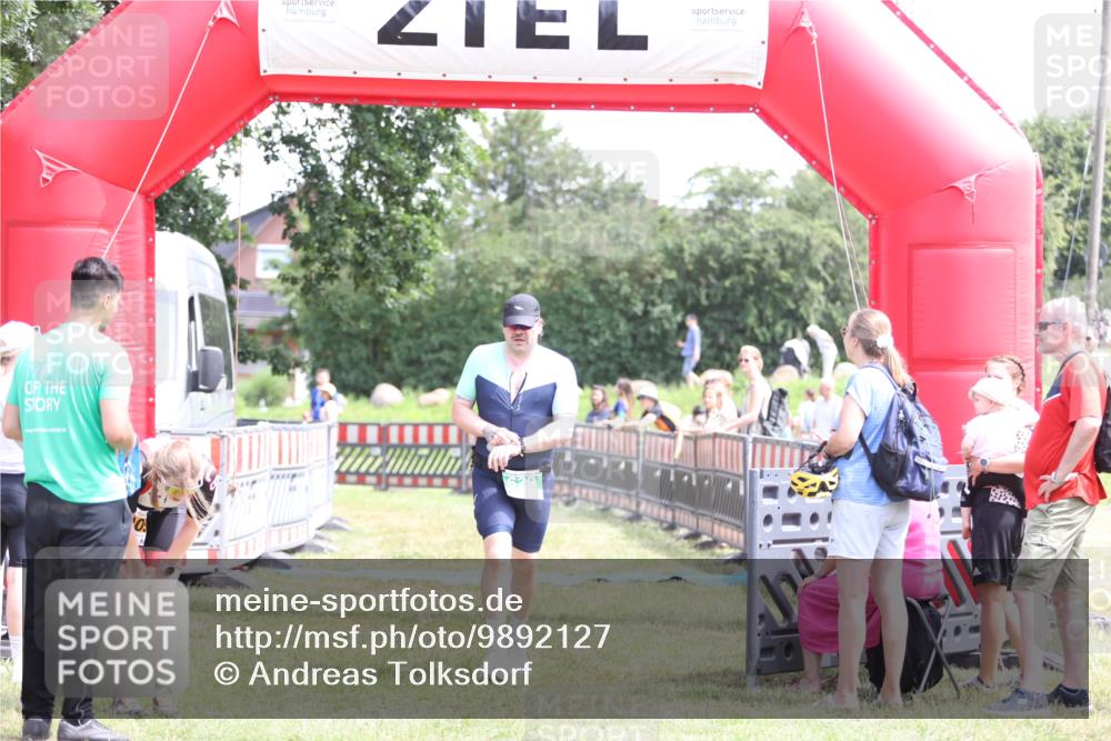 21.06.2026 - 29. Vierlanden-Triathlon Andreas Tolksdorf http://msf.ph/oto/9892127 21.06.2026 13:37:30 Ziel 629, 1002, 629, 1002 meine-sportfotos.de