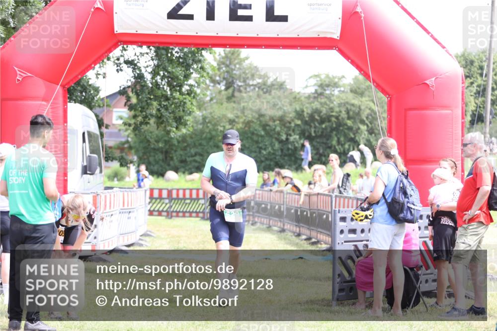 21.06.2026 - 29. Vierlanden-Triathlon Andreas Tolksdorf http://msf.ph/oto/9892128 21.06.2026 13:37:30 Ziel 629, 1002, 629, 1002 meine-sportfotos.de