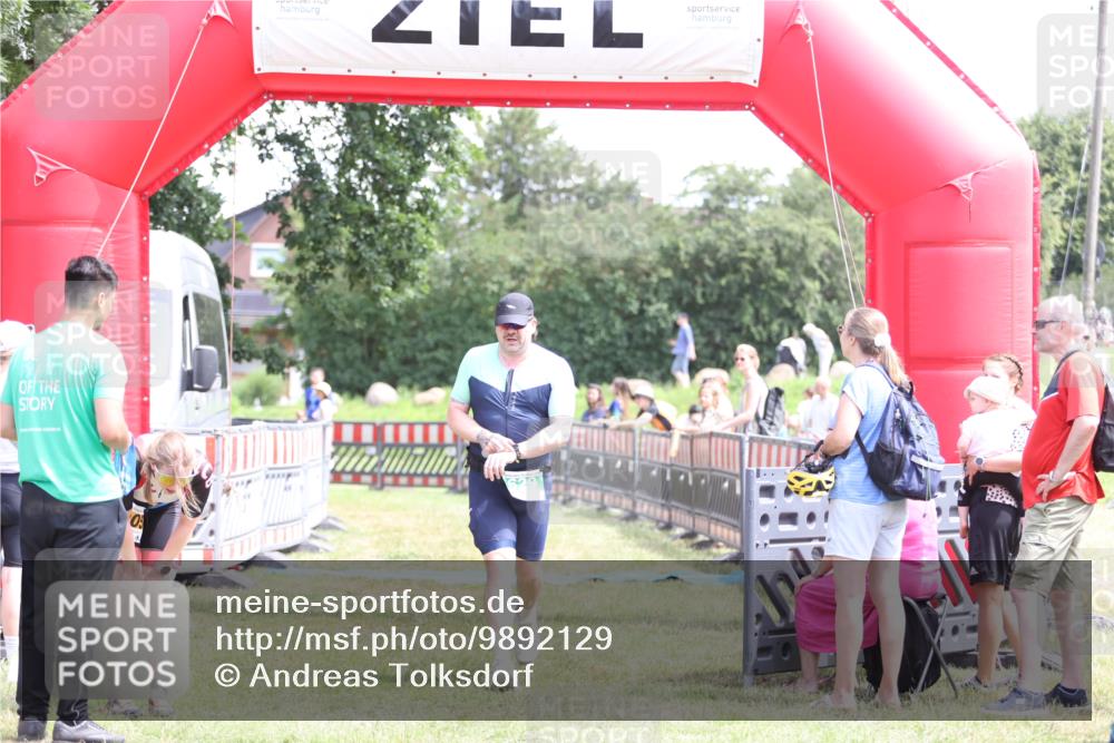21.06.2026 - 29. Vierlanden-Triathlon Andreas Tolksdorf http://msf.ph/oto/9892129 21.06.2026 13:37:30 Ziel 629, 1002, 629, 1002 meine-sportfotos.de